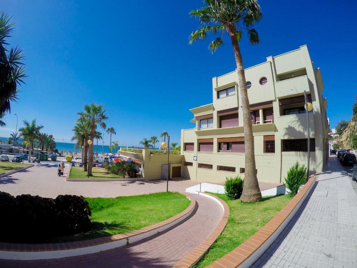 Burriana Beach Apartment เนร์คา ภายนอก รูปภาพ