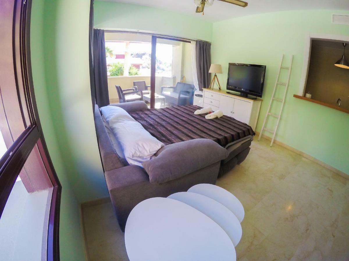 Burriana Beach Apartment เนร์คา ภายนอก รูปภาพ
