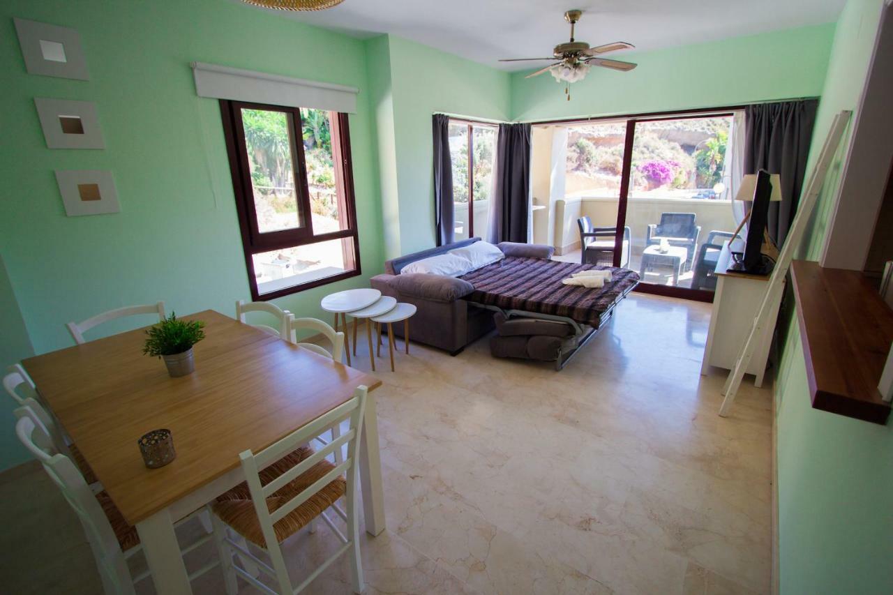 Burriana Beach Apartment เนร์คา ภายนอก รูปภาพ