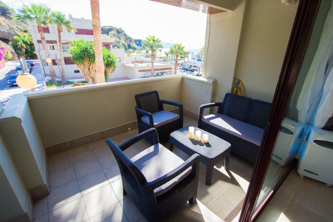 Burriana Beach Apartment เนร์คา ภายนอก รูปภาพ