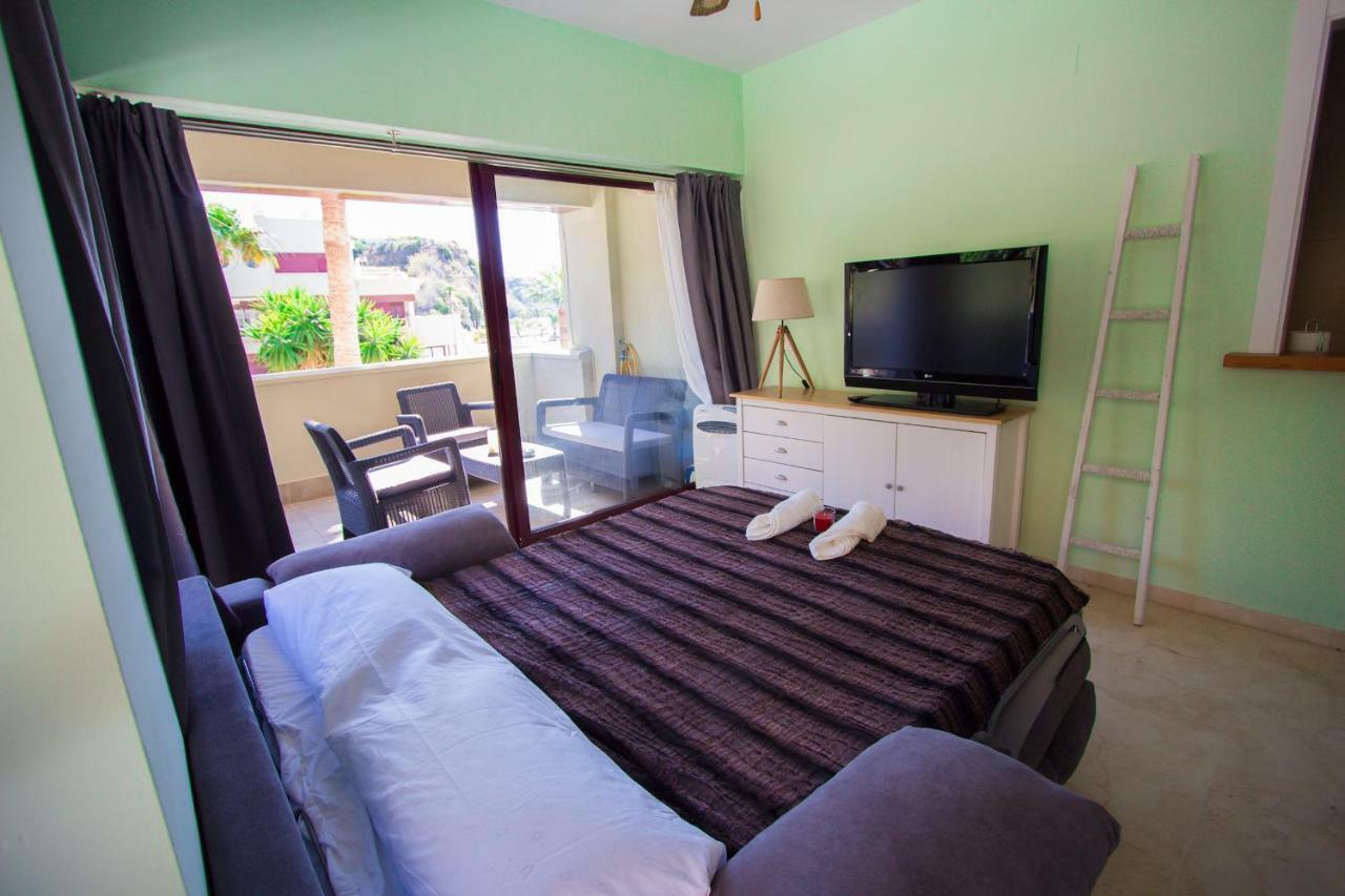Burriana Beach Apartment เนร์คา ภายนอก รูปภาพ