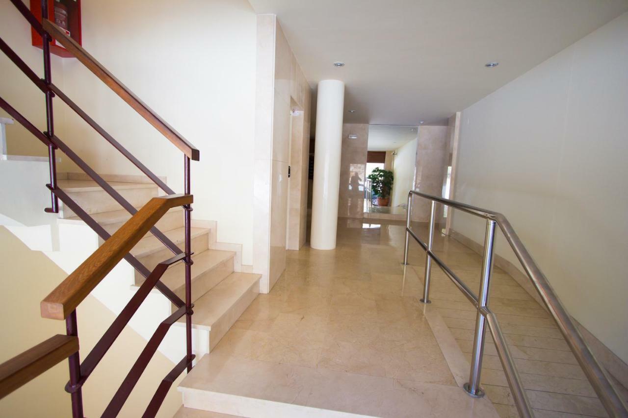 Burriana Beach Apartment เนร์คา ภายนอก รูปภาพ