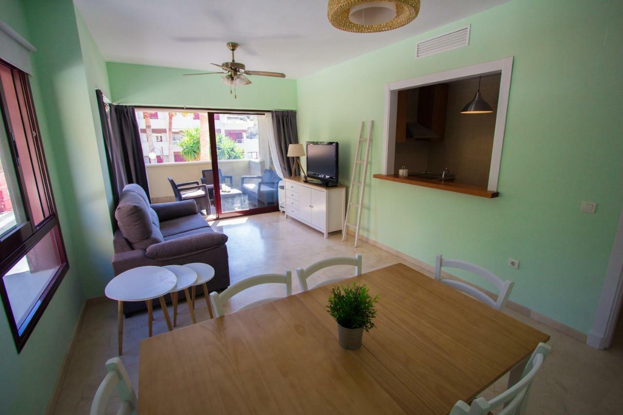 Burriana Beach Apartment เนร์คา ภายนอก รูปภาพ